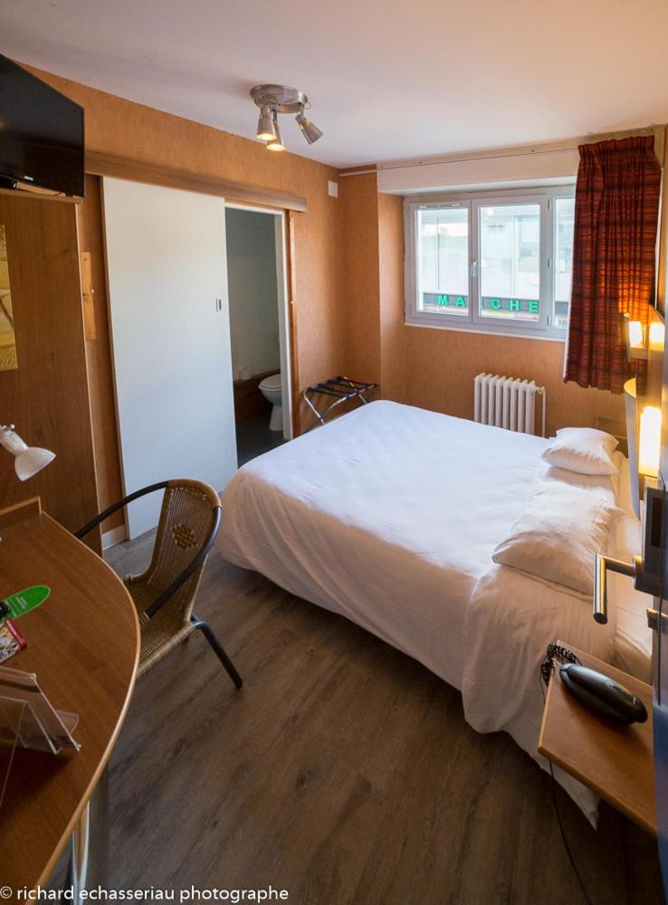 Hotel De La Vendee Ла-Рош-сюр-Іон Екстер'єр фото